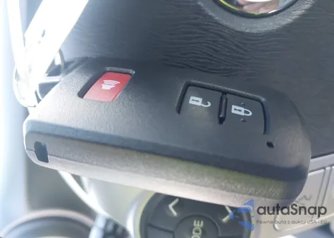 2013 Toyota Prius C Four from USA, damaged, VIN JTDKDTB30D1047003